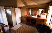Acacia bathroom